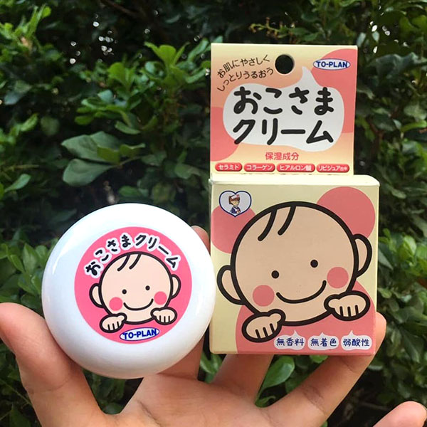 Kem nẻ dưỡng ẩm Okosama chứa dưỡng chất giữ ẩm làm mềm da dịu dàng cho làn da bé