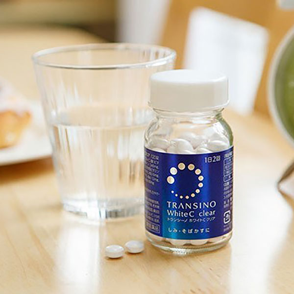 Viên Uống Trắng Da Transino White C Clear chứa các vitamin nhóm B, C và E