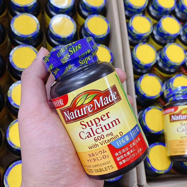 Viên uống Nature Made bổ sung canxi và vitamin D cho cơ thể