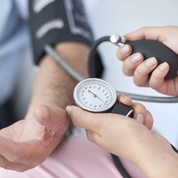 Huyết áp cao hay huyết áp thấp đều gây nguy hiểm cho sức khỏe